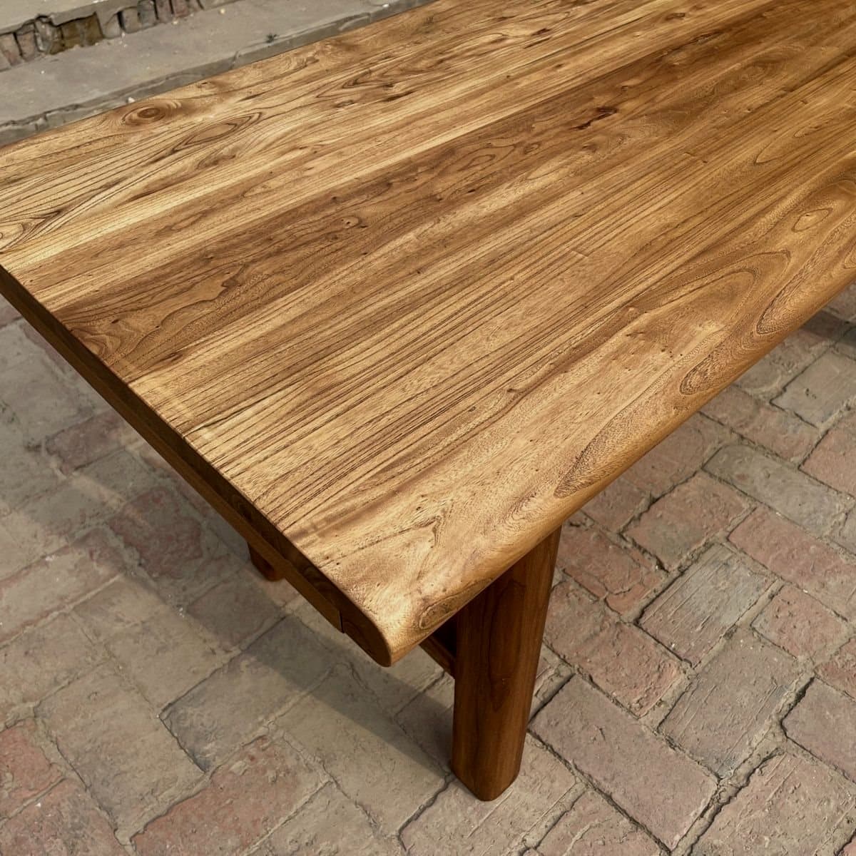 Classic Cocoa Rectangular Timber Dining Table, Standard Height, Fixed Mechanism, Seats 8/4/6 - image 5