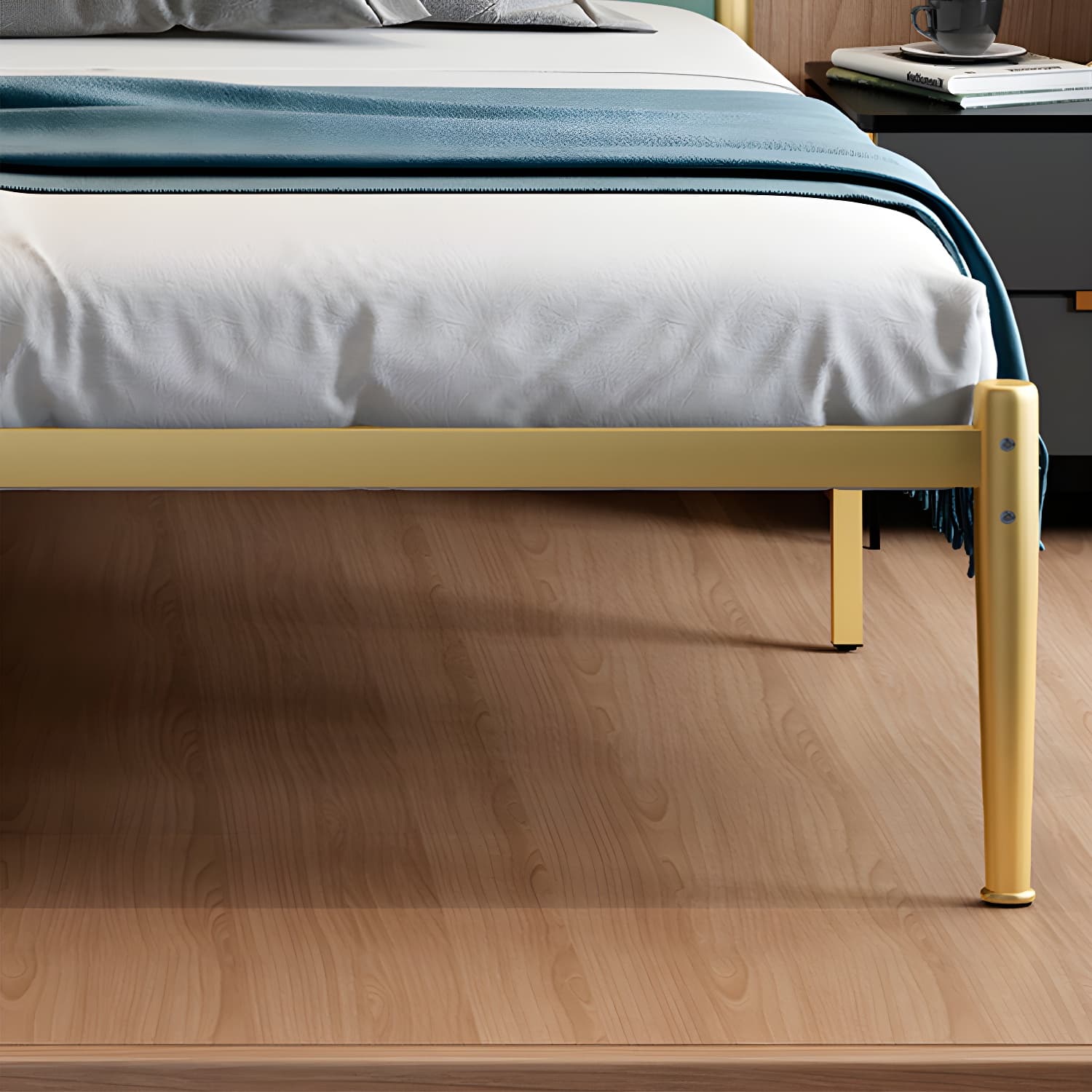 Golden Metal Bed Frame Set Glam 47.24" H Wire-Grid Open-Frame Bed with Headboard - image 7
