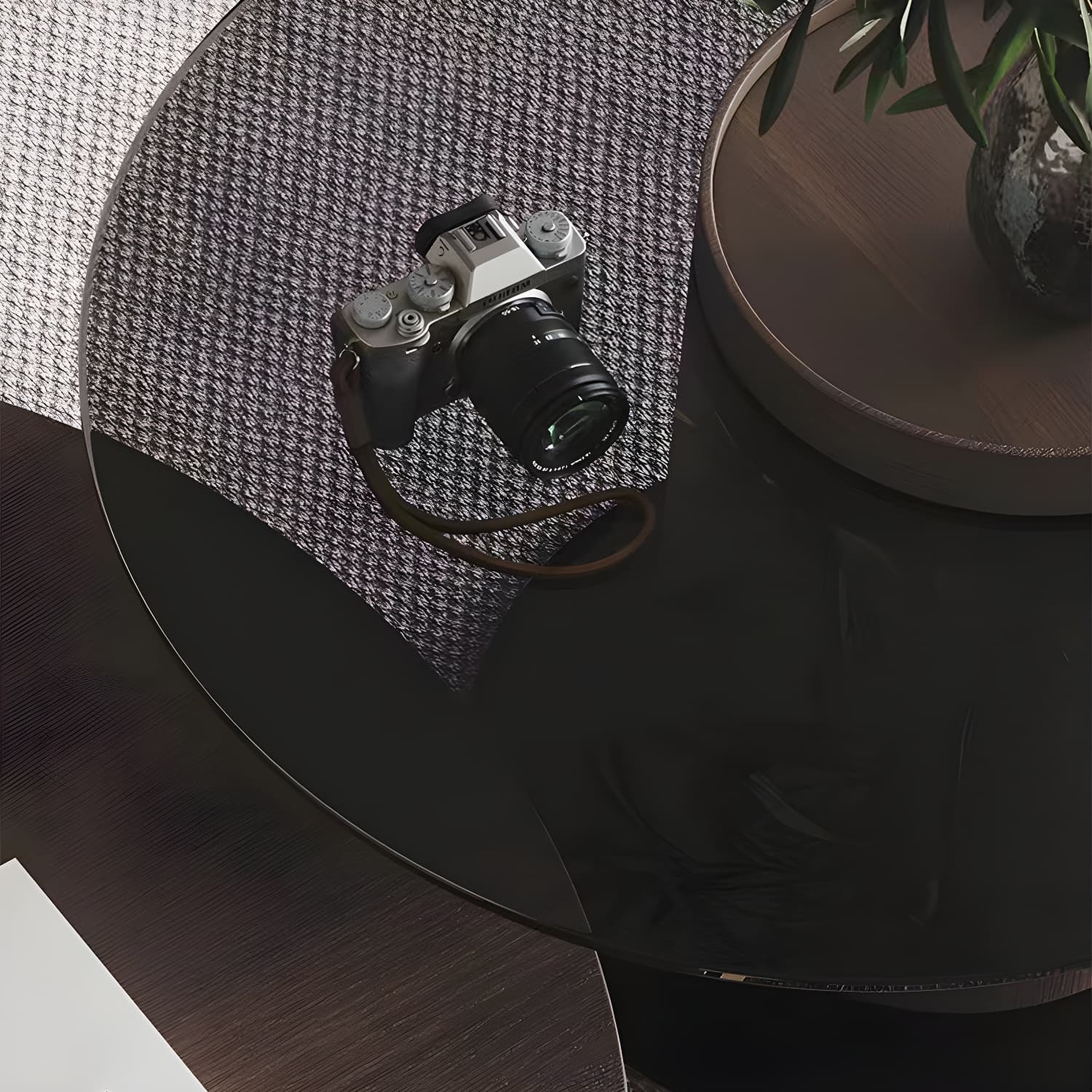 11"H Contemporary Coffee Table Round Coffee Cocktail Table with Drawer - image 14
