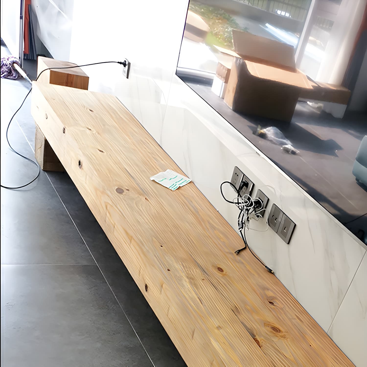 Scandinavian Natural TV Stand Console in Pine Wood - 15.7" H - image 8