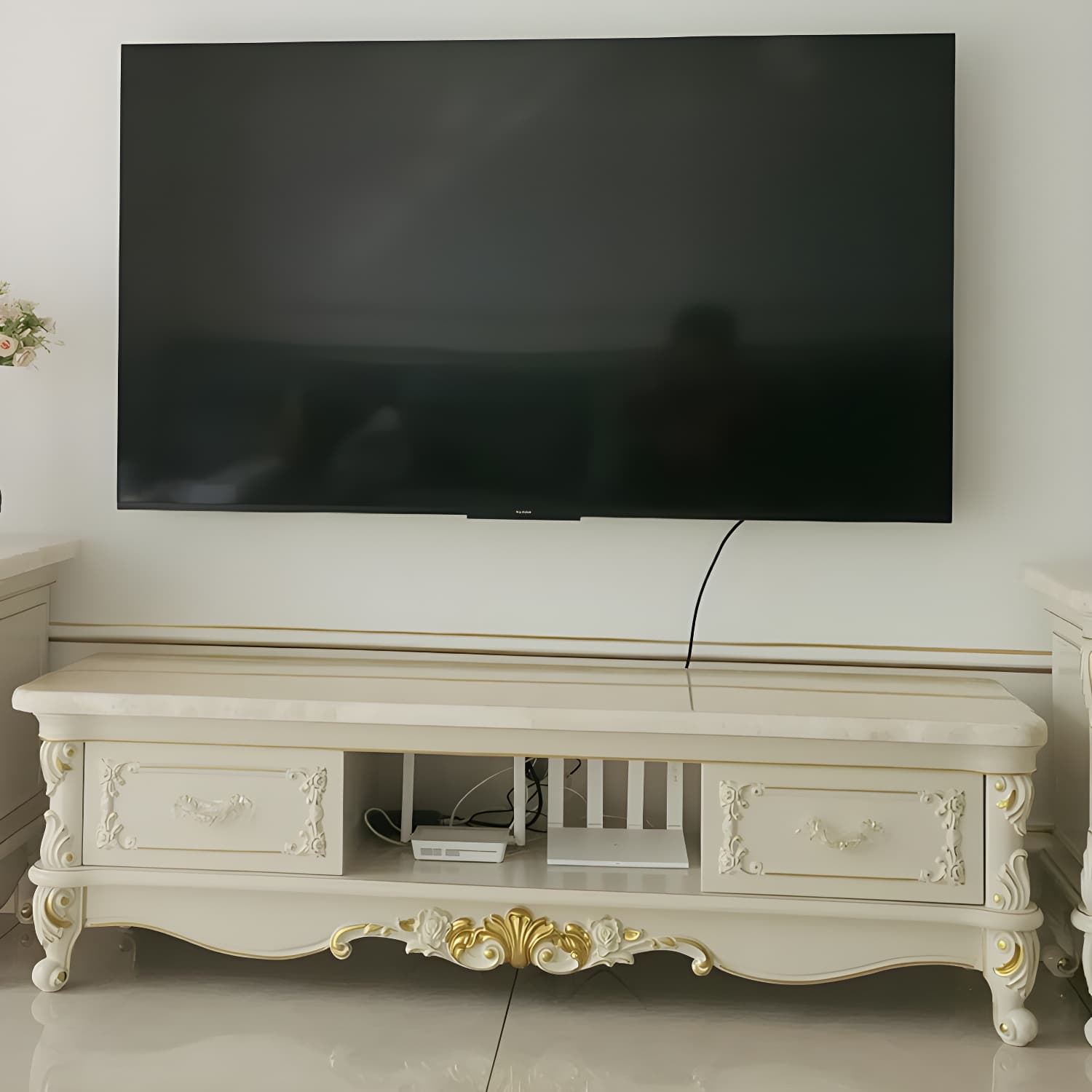 Traditional Marble Top TV Cabinet Solid Wood Crafted TV Stand for Living Room - image 5