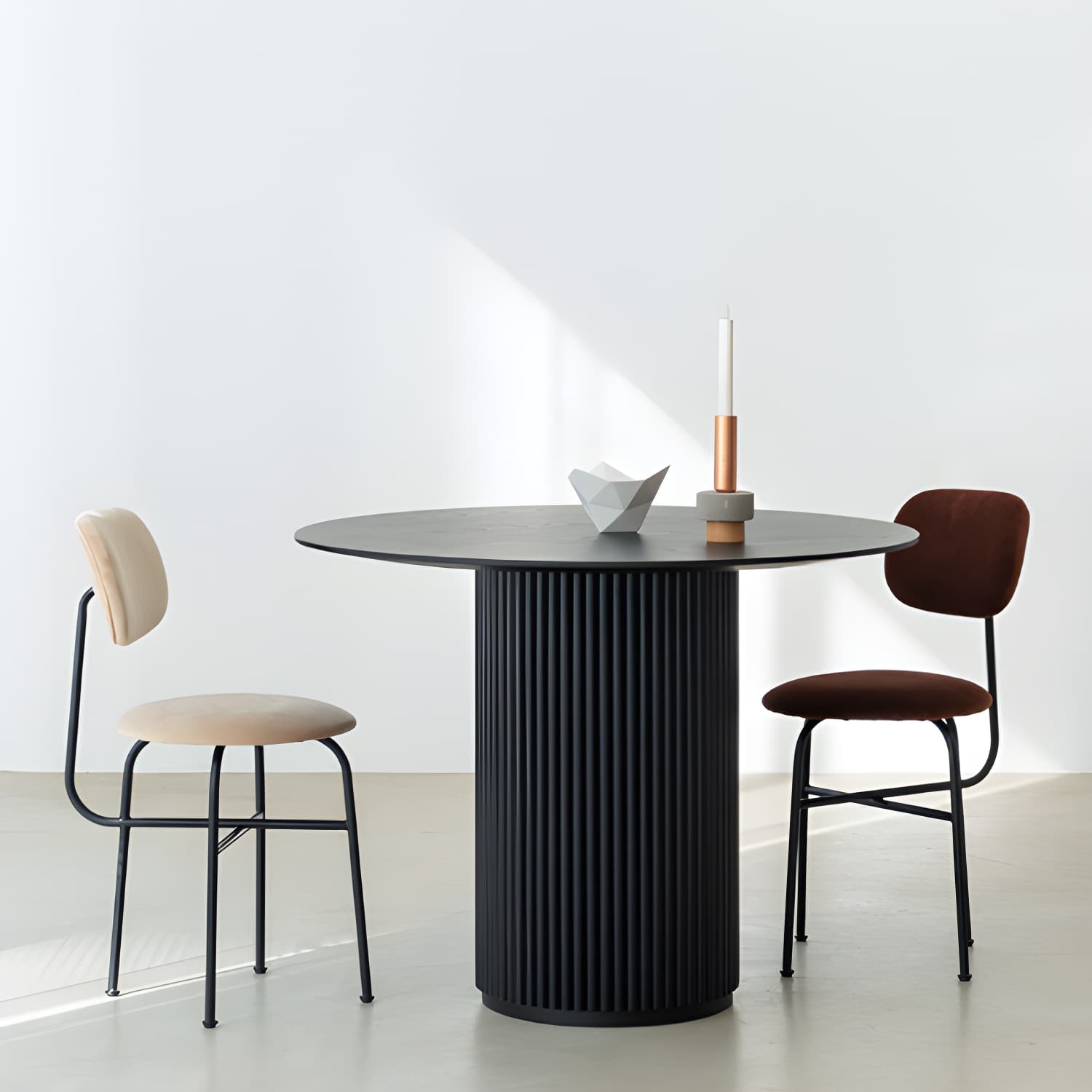 Modern Round Wood Dining Table Home Kitchen Dinner Pedestal Dining Table - image 14