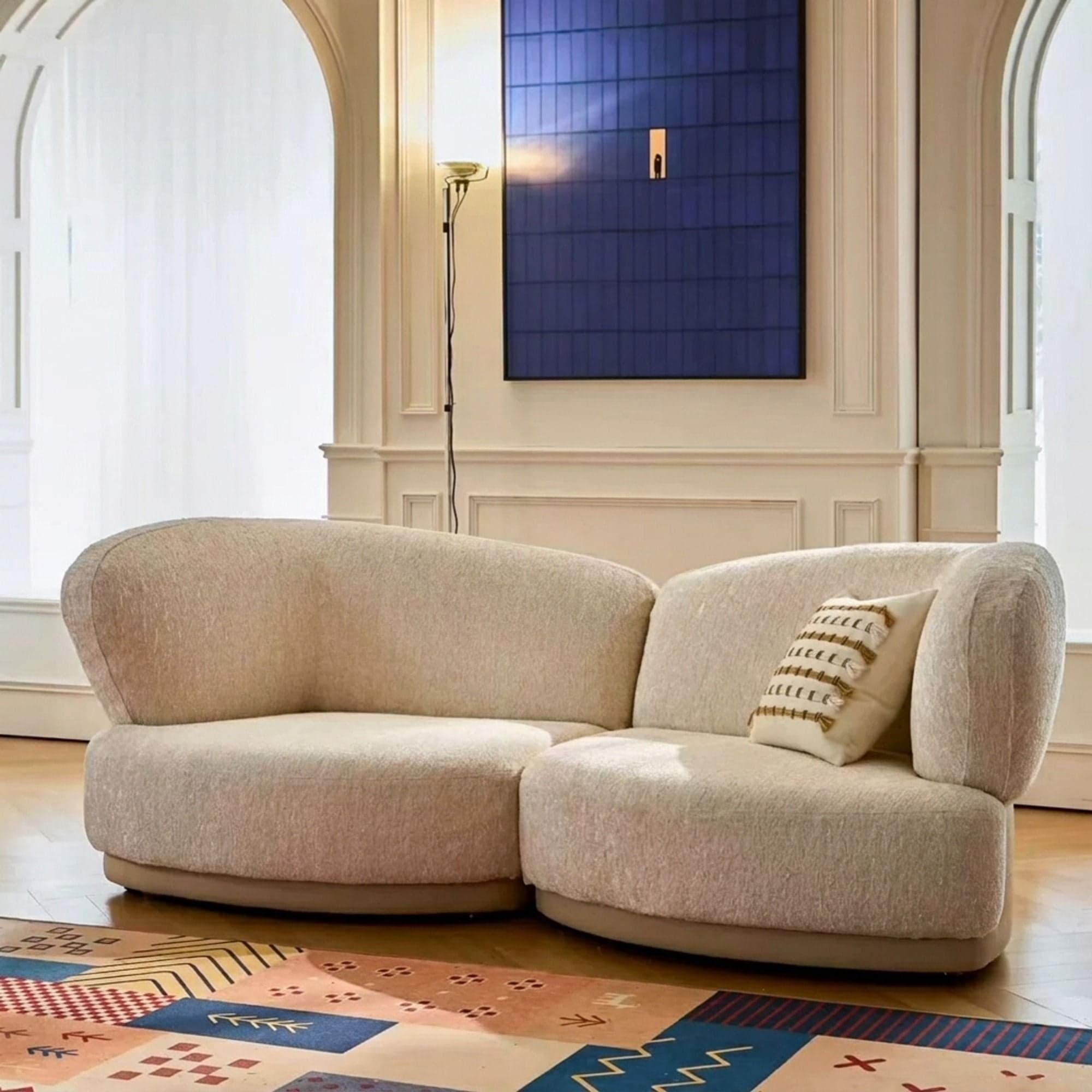 Curved Off-White Butterfly Sofa lifestyle 3