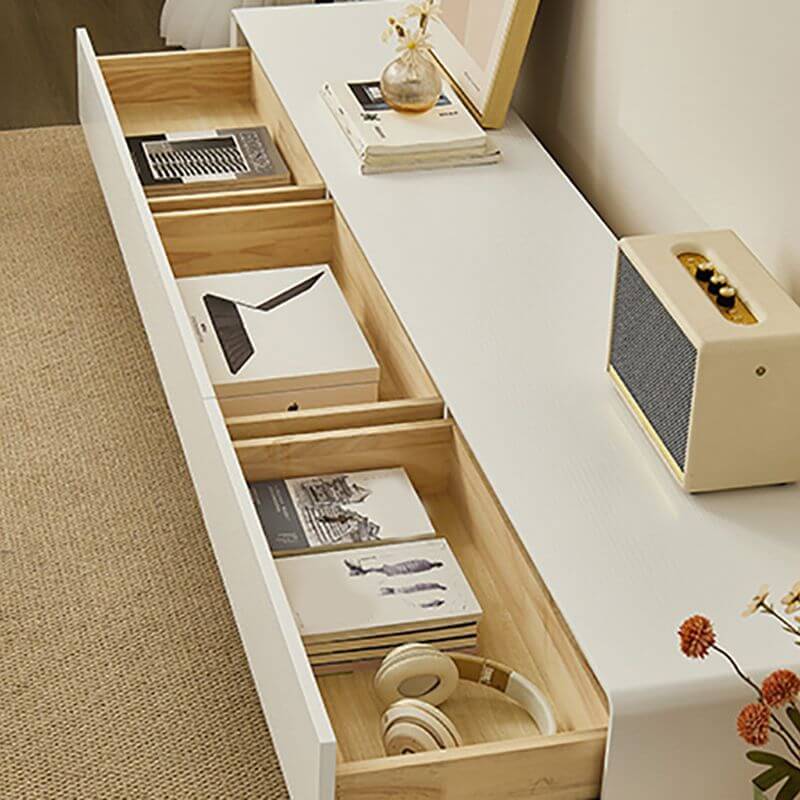 Scandinavian Extendable TV Stand in Solid Wood