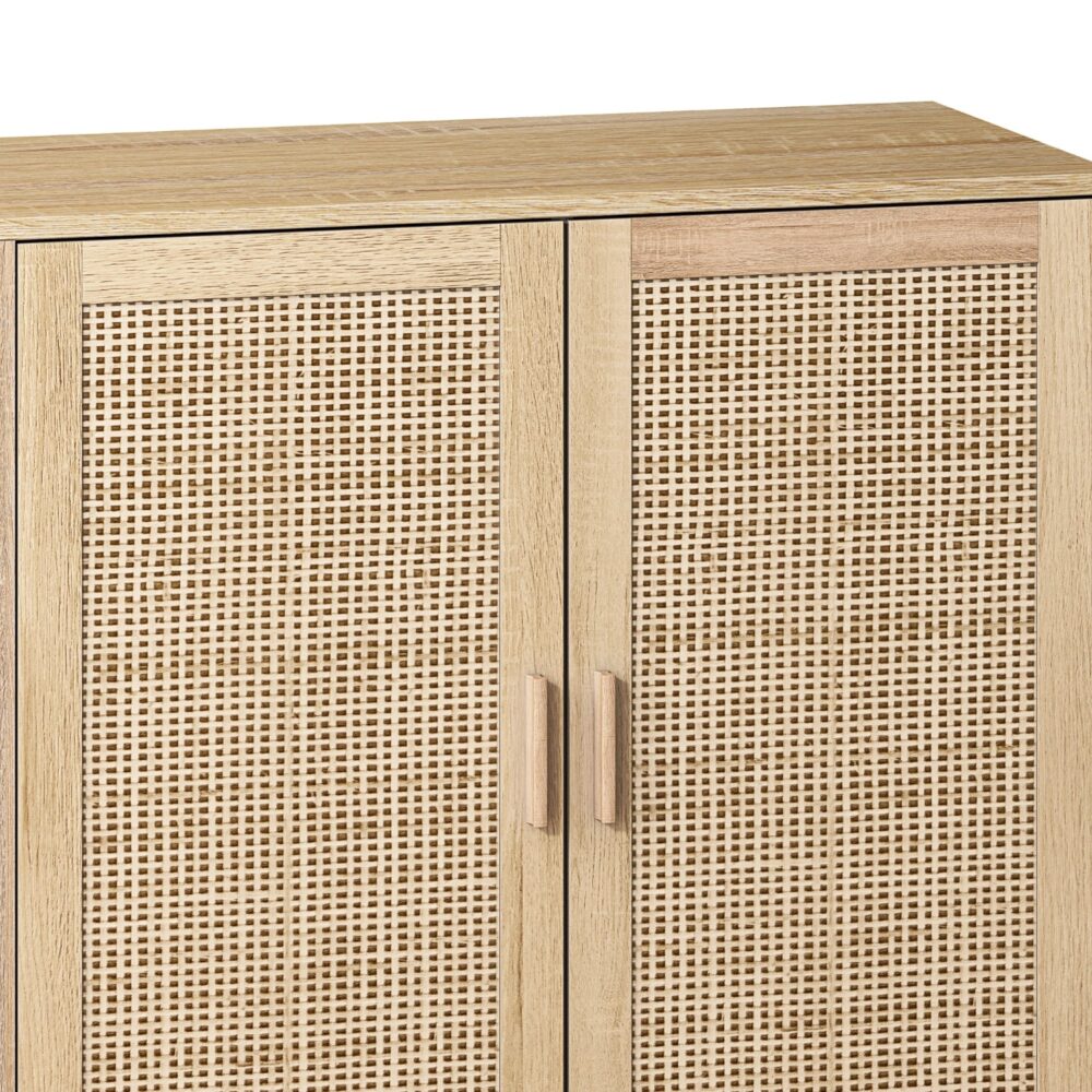 close_up_of_storage_cabinet_top_surface.jpg Close-up of the