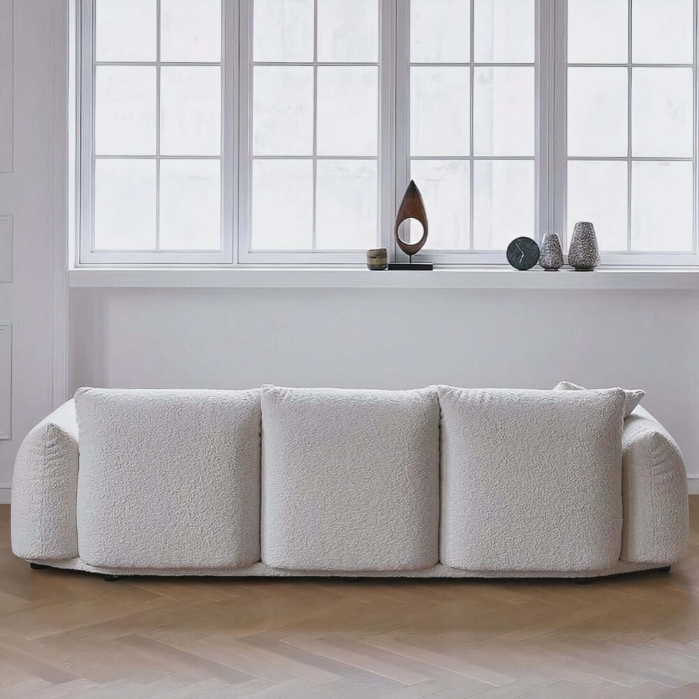 411220801_17881511273989548_8574210559532354817_n_auto_x2_toned_light_ai.jpg Jayleen sofa with soft