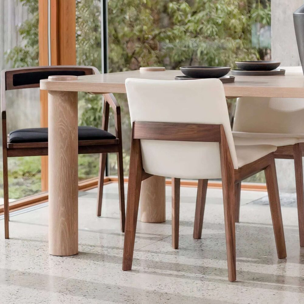 H0fc2adcfe363403ab313a3cef0216b66H_auto_x2_3079ad39-8a3a-4353-ae8c-482506198872.jpg Lilia dining table with