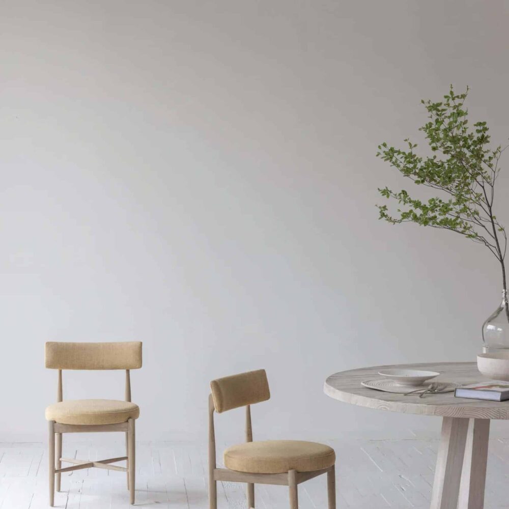 H4fe024724aac47f8955e8005739dc0965_LE_auto_x2_4b0a402d-2d31-42f3-9093-13502958ed10.jpg Minimalist Nimo dining