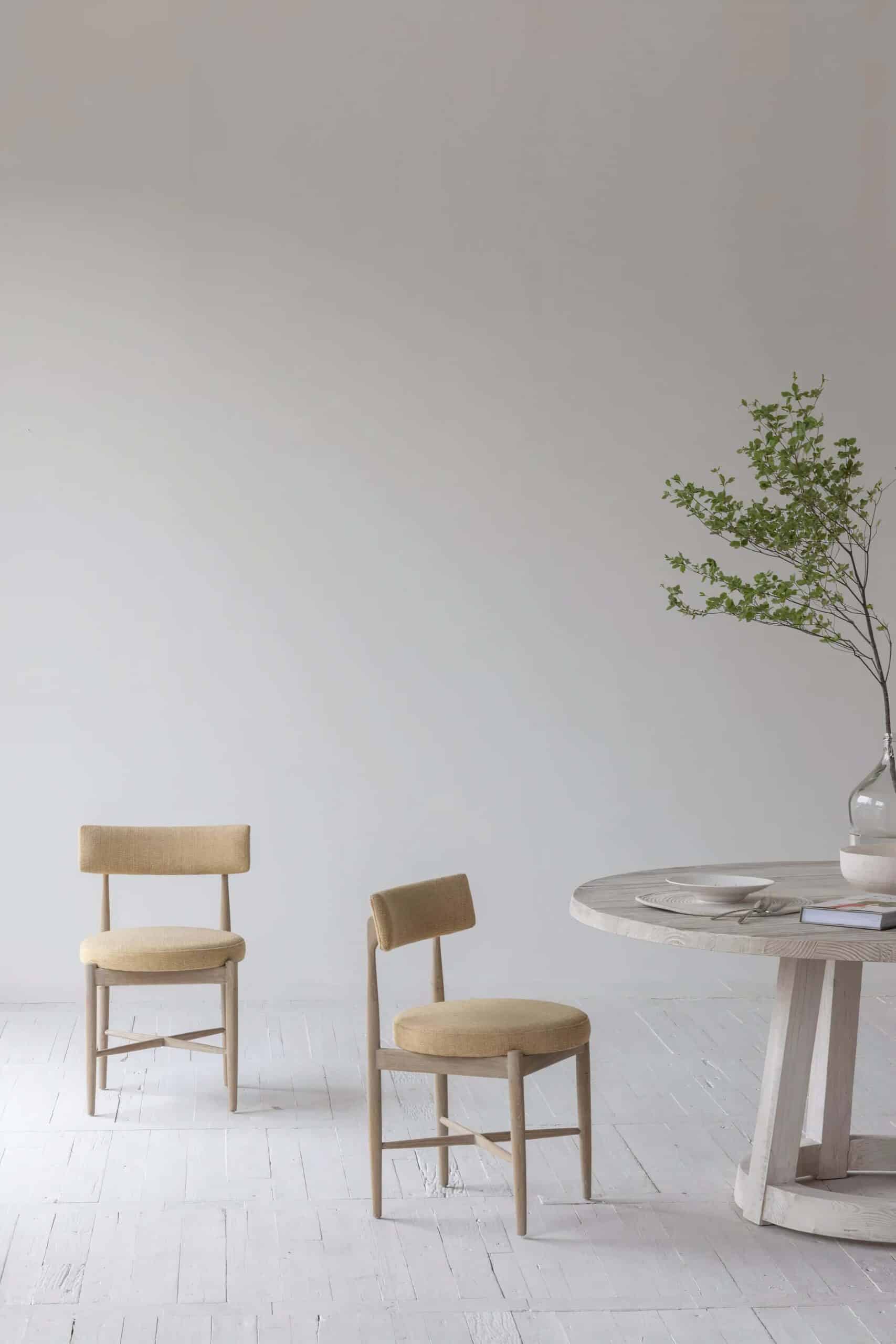 H4fe024724aac47f8955e8005739dc0965_LE_auto_x2_4b0a402d-2d31-42f3-9093-13502958ed10.jpg Minimalist Nimo dining