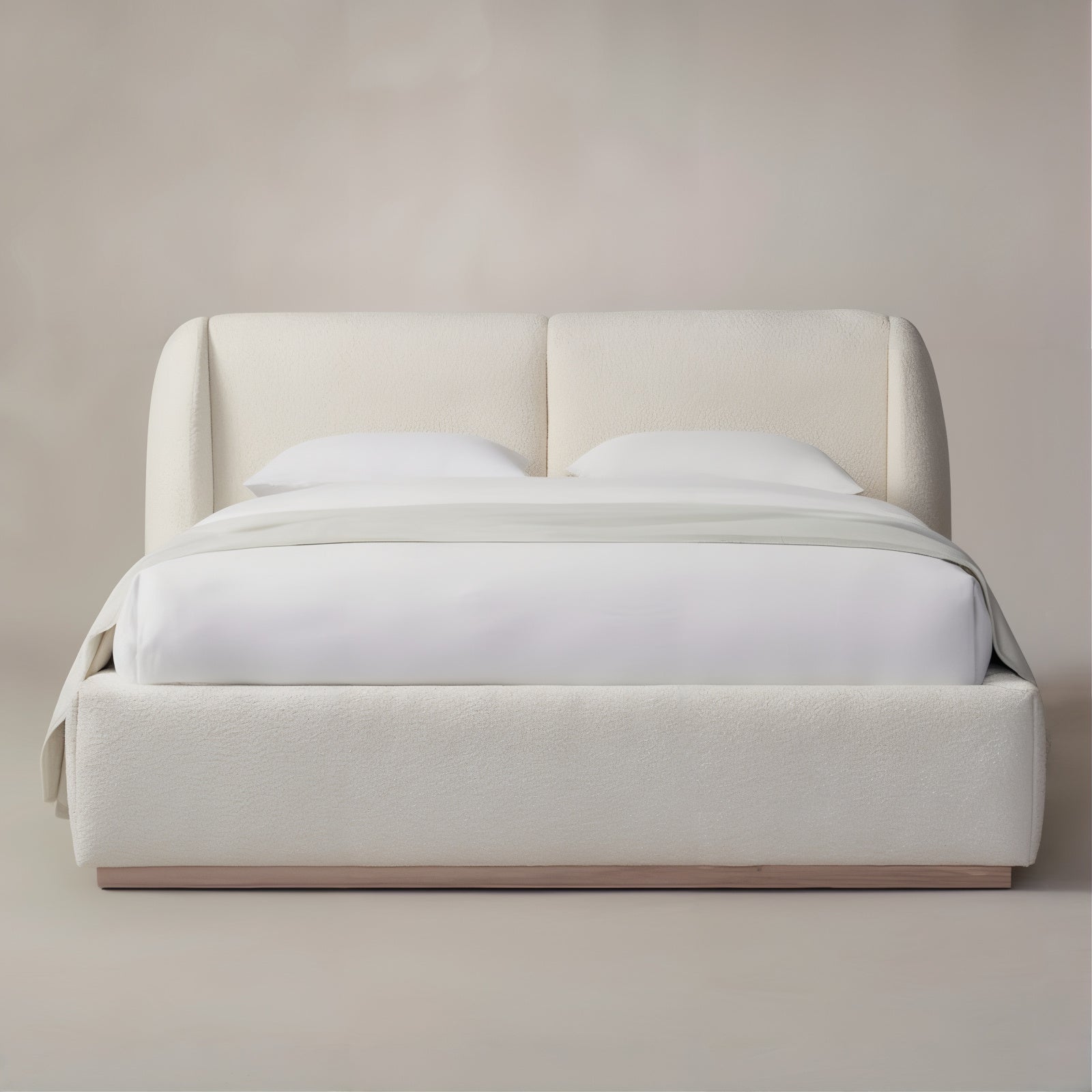 H517b9331e21a4c198804582f126c6409X_LE_upscale_balanced_x2_57fb7996-81e3-4ae7-a8ce-8749707f8a3e.jpg Modern Nordic bouclé bed