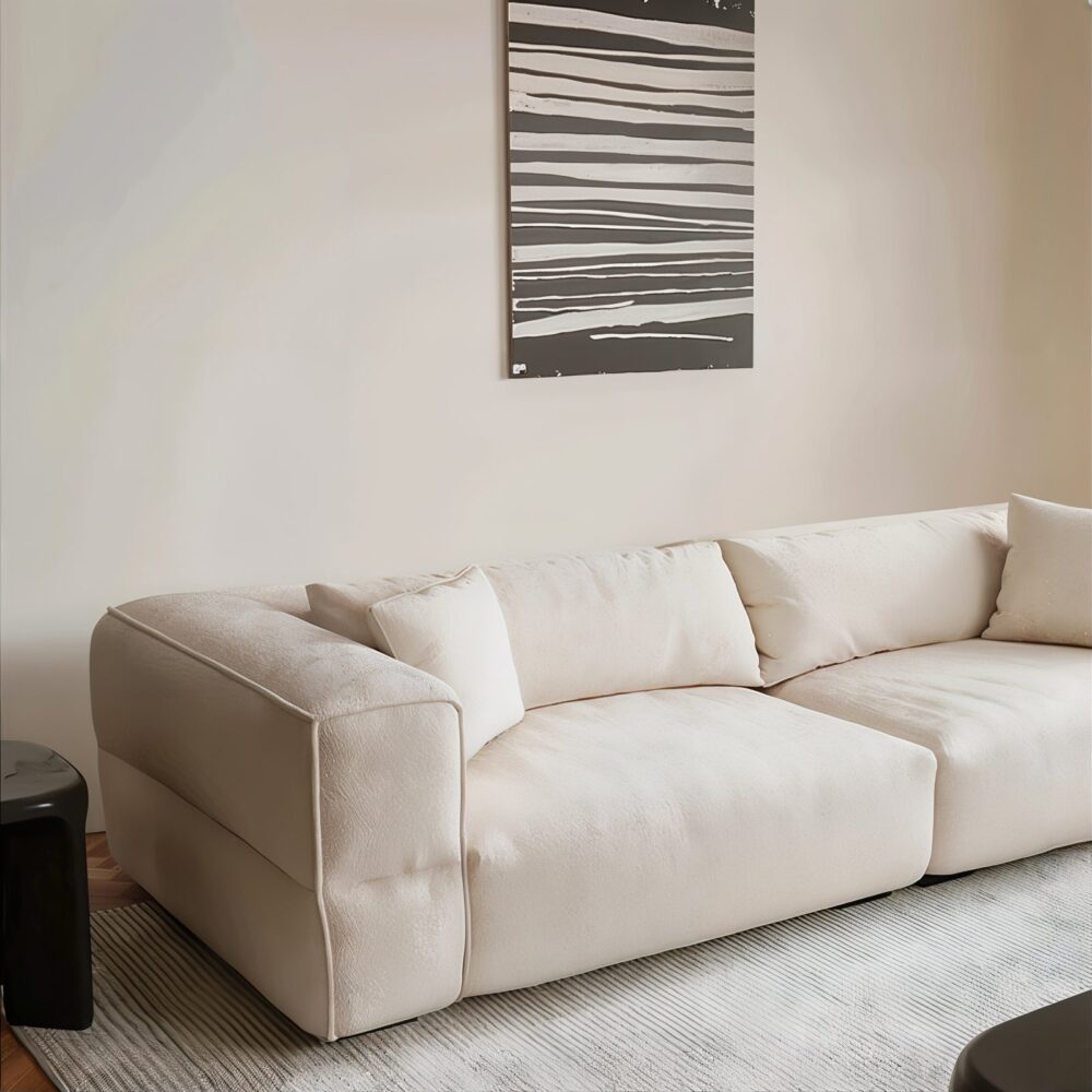 H55f4407fa40a4c2385178521147da3c21_LE_upscale_balanced_x2_99d4db86-8206-4687-a00a-1cebd0a061a2.jpg Creamy ivory bouclé