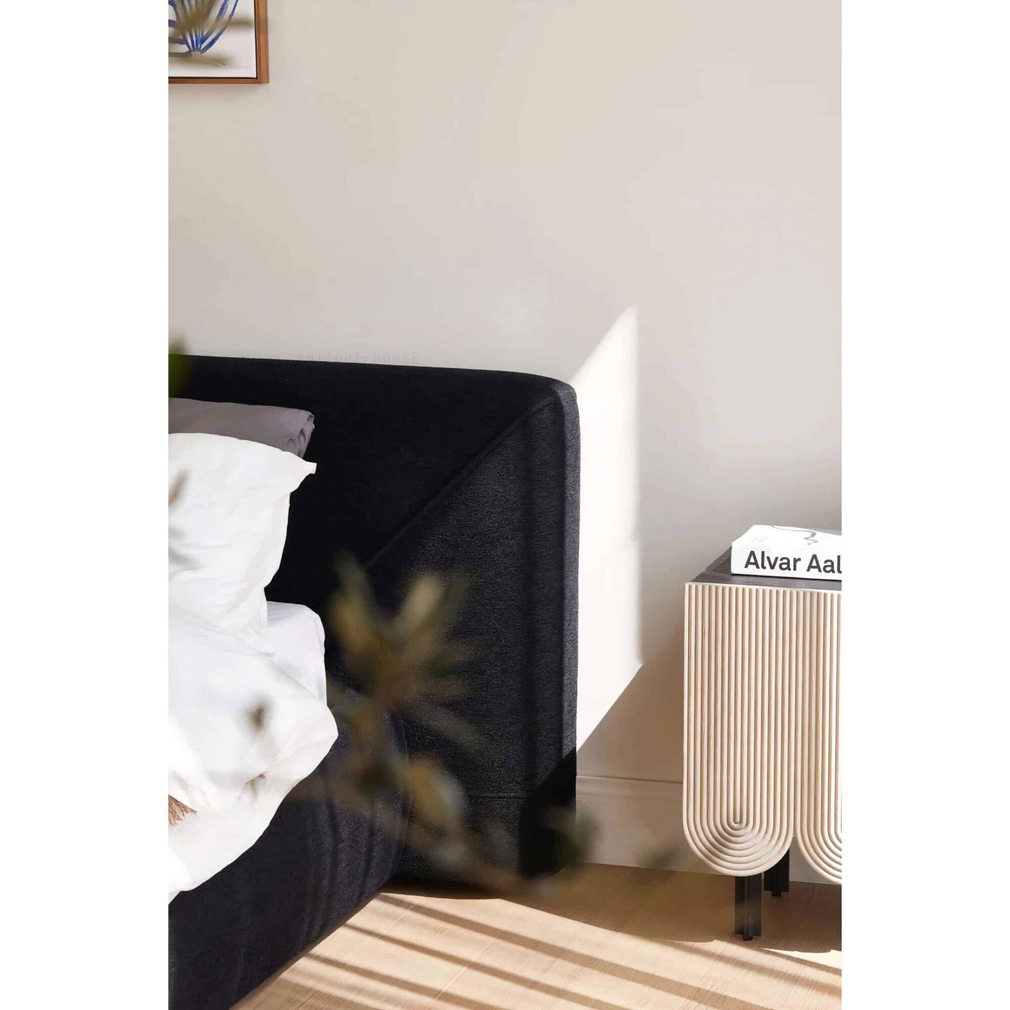 H76ff18ec23ed4cbc9f4f06712fb111feX_LE_auto_x2_30ba36b9-69b7-4602-9128-6862dc67d6df.jpg Modern black