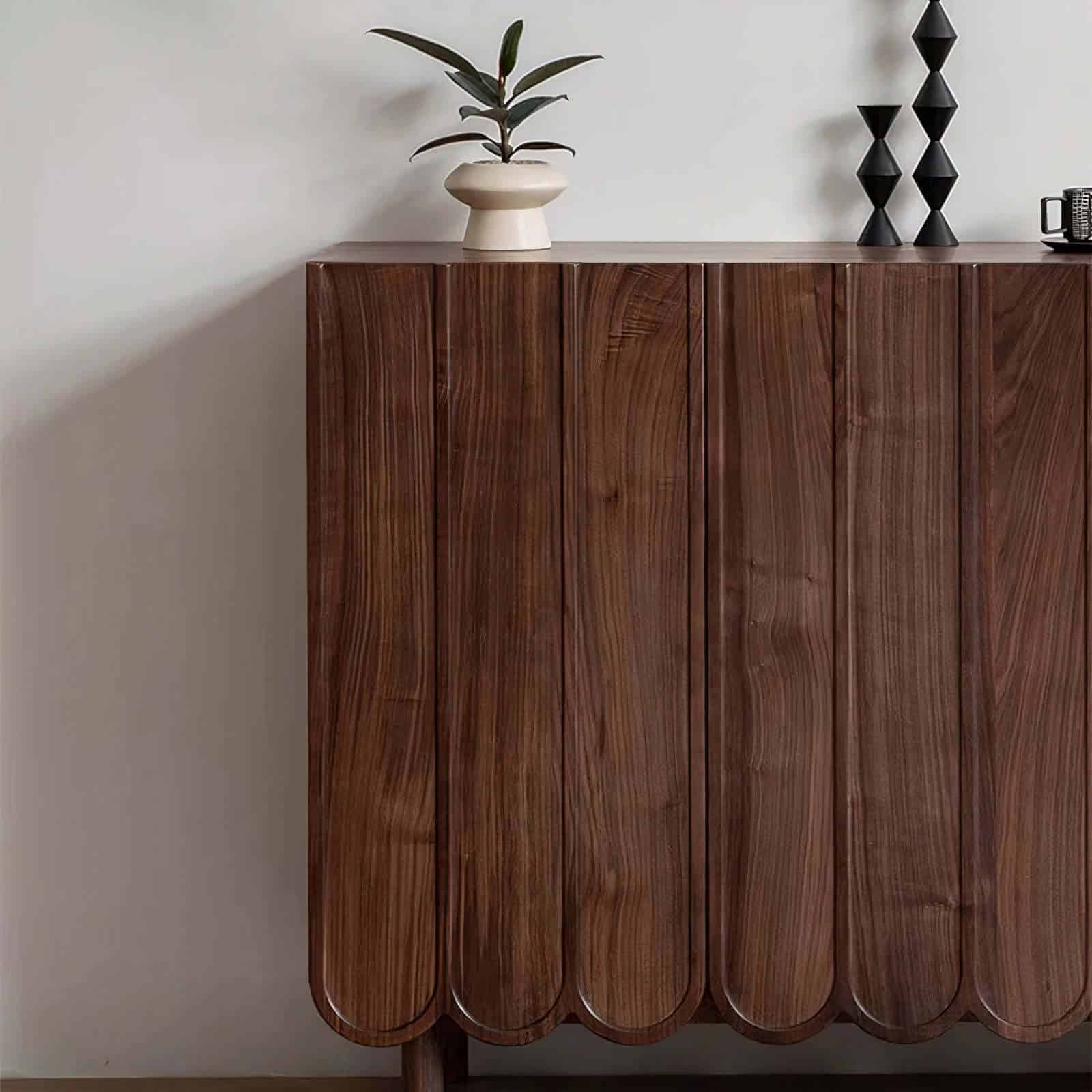 H831fedb52a4649f8bf2b172e589e9b9cb_LE_auto_x2_0a71b012-f7e2-46c4-bcc7-81f6ac61d2e6.jpg Bella Cabinet: elegant