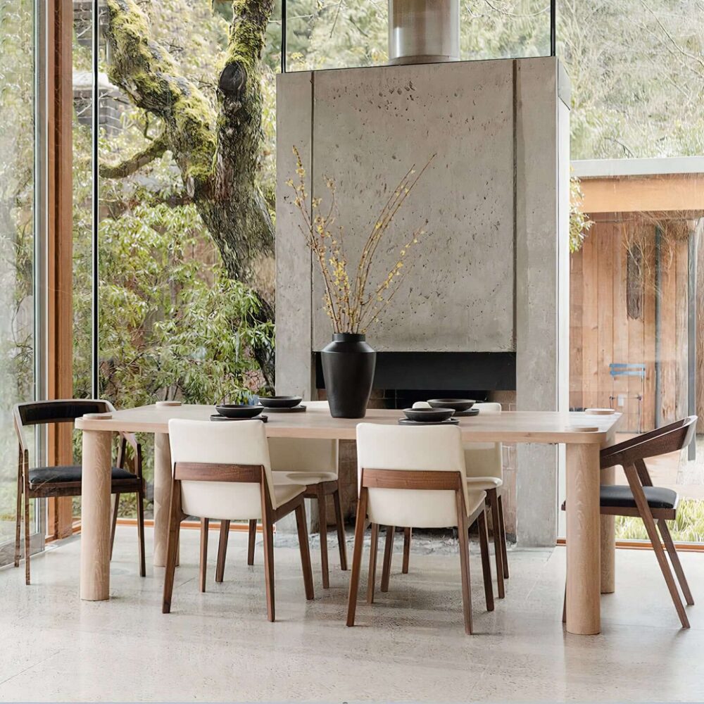 Lilia dining table with