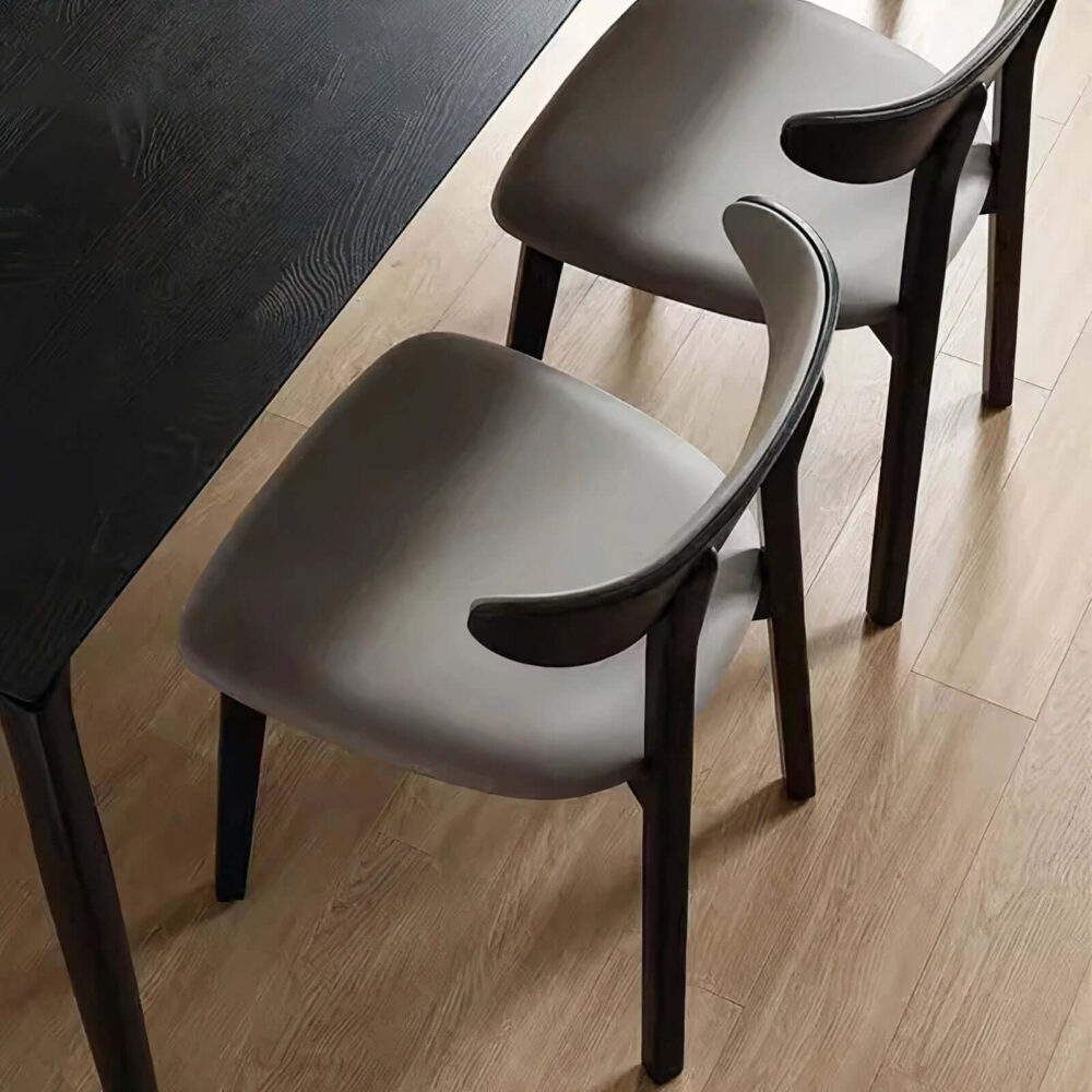 Hb0e82cc7a35f4352bac1577d0bdc6d16z_LE_auto_x2_231cb16d-0d5d-4e42-a2ec-d4c8eda669be.jpg Ash wood and leather chair