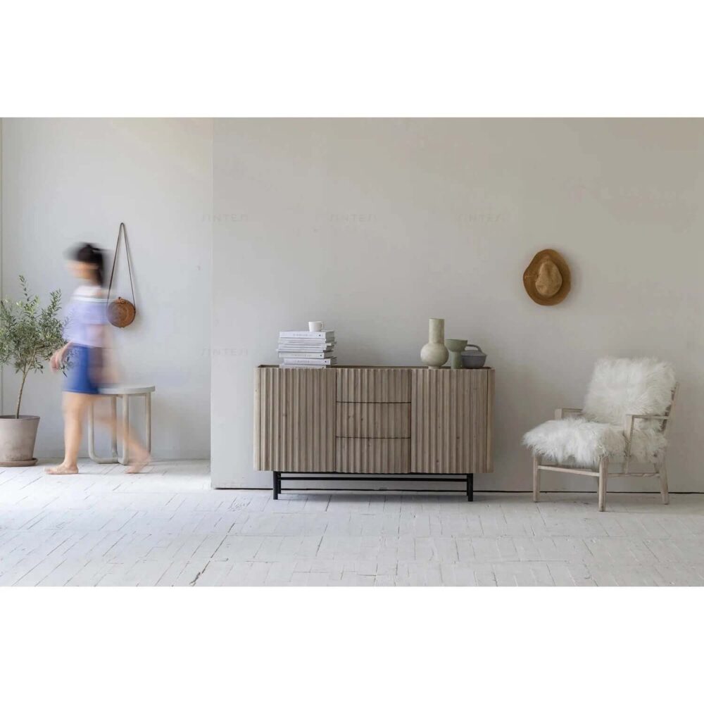 Hb484aa87e35e4750a468930bb5365178k.jpg Renzo Cabinet with