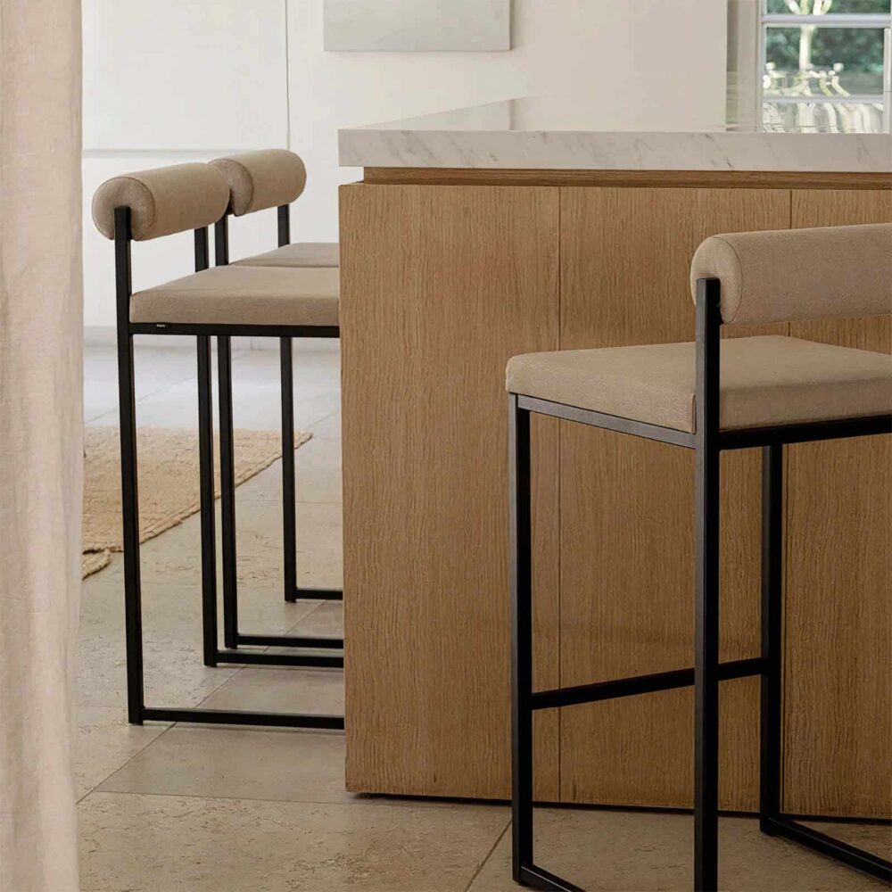 Hd9023ad76b254dc1bf1b43ceb4accba5s_LE_auto_x2_2bd7cb4c-4af9-4204-94c0-6502f7822cdd.jpg Caliste velvet