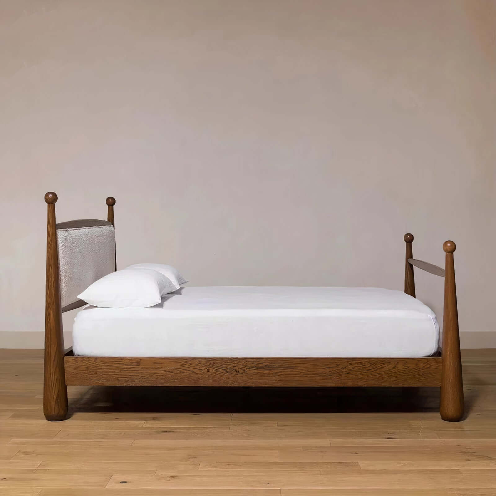 Hede2763ce20d4613acd2c9ff7b55e59bo_auto_x2_7e3b0cd2-10b7-4d5c-b4c8-ebf10c791417.jpg Armando wooden bed with