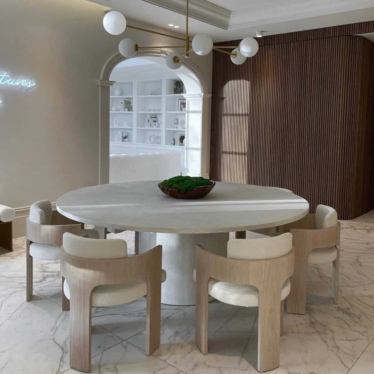 IMG_3560_3.jpg Salem chair with curved arc