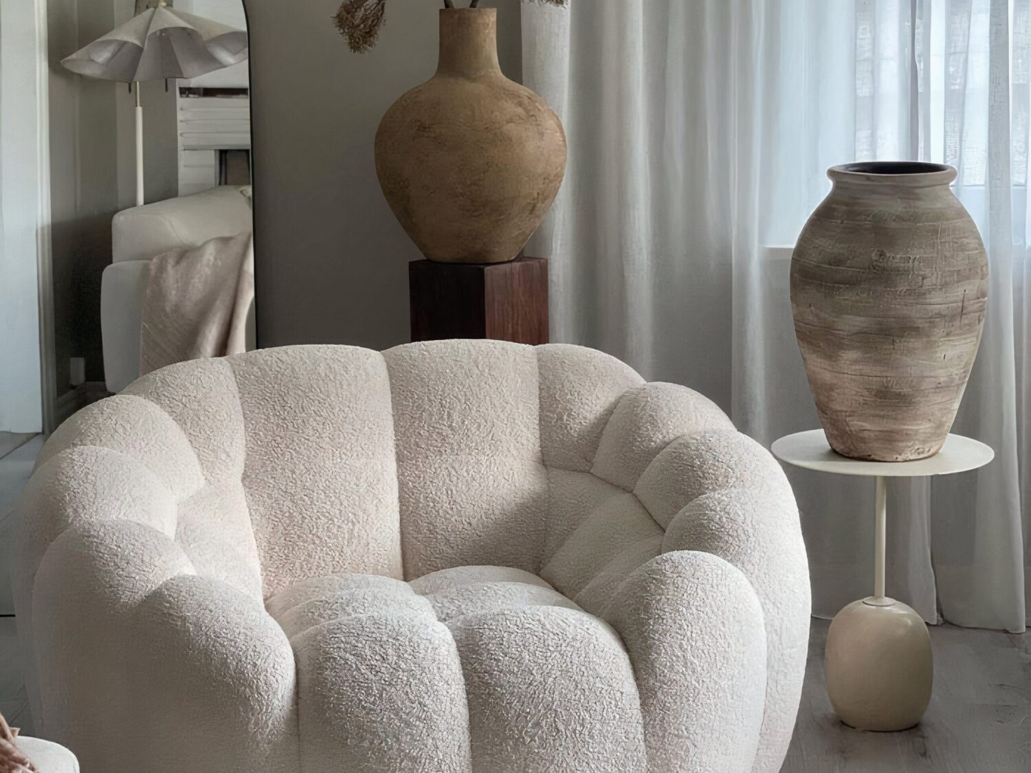 Reelvideo-42324_700x700_LE_upscale_balanced_x4_7d0944eb-af9c-4317-8d78-3849865b6a4f.jpg Roula armchair with bubble