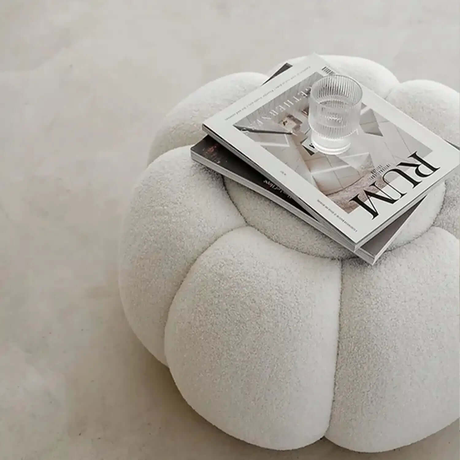 image_3840_2.jpg Cream boucle armchair with