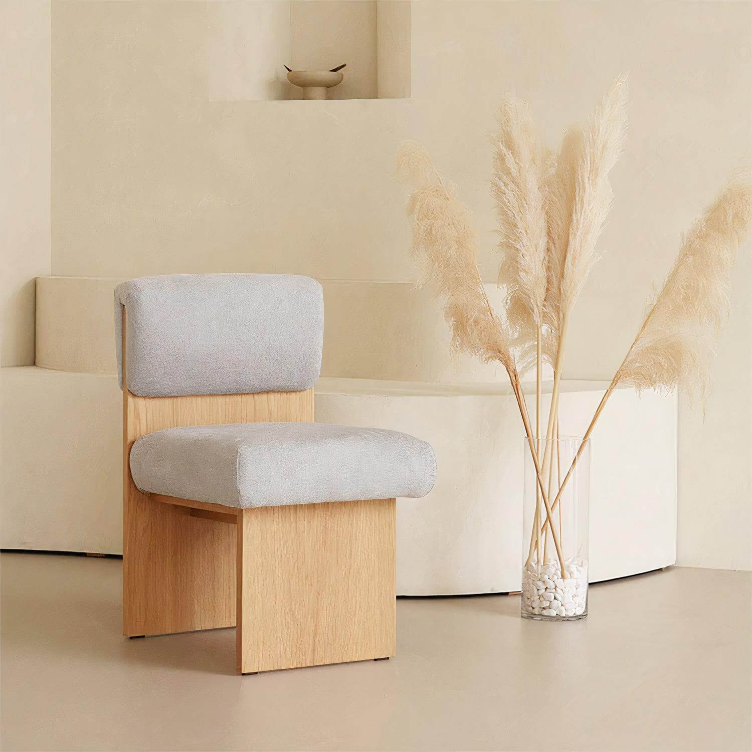 Eira dining chair with