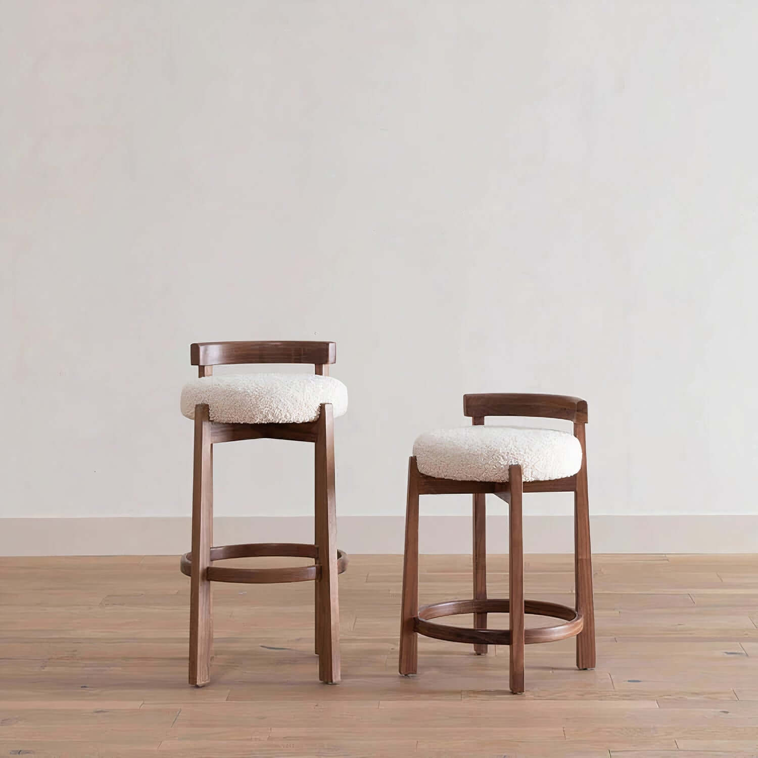 products-H68b734c7bc584e6d8abc29a8fdff3a5az_750x750_auto_x2_5cc8b6b3-2c2c-4714-90e8-8985f6fdaf5e.jpg Maisy bar stool