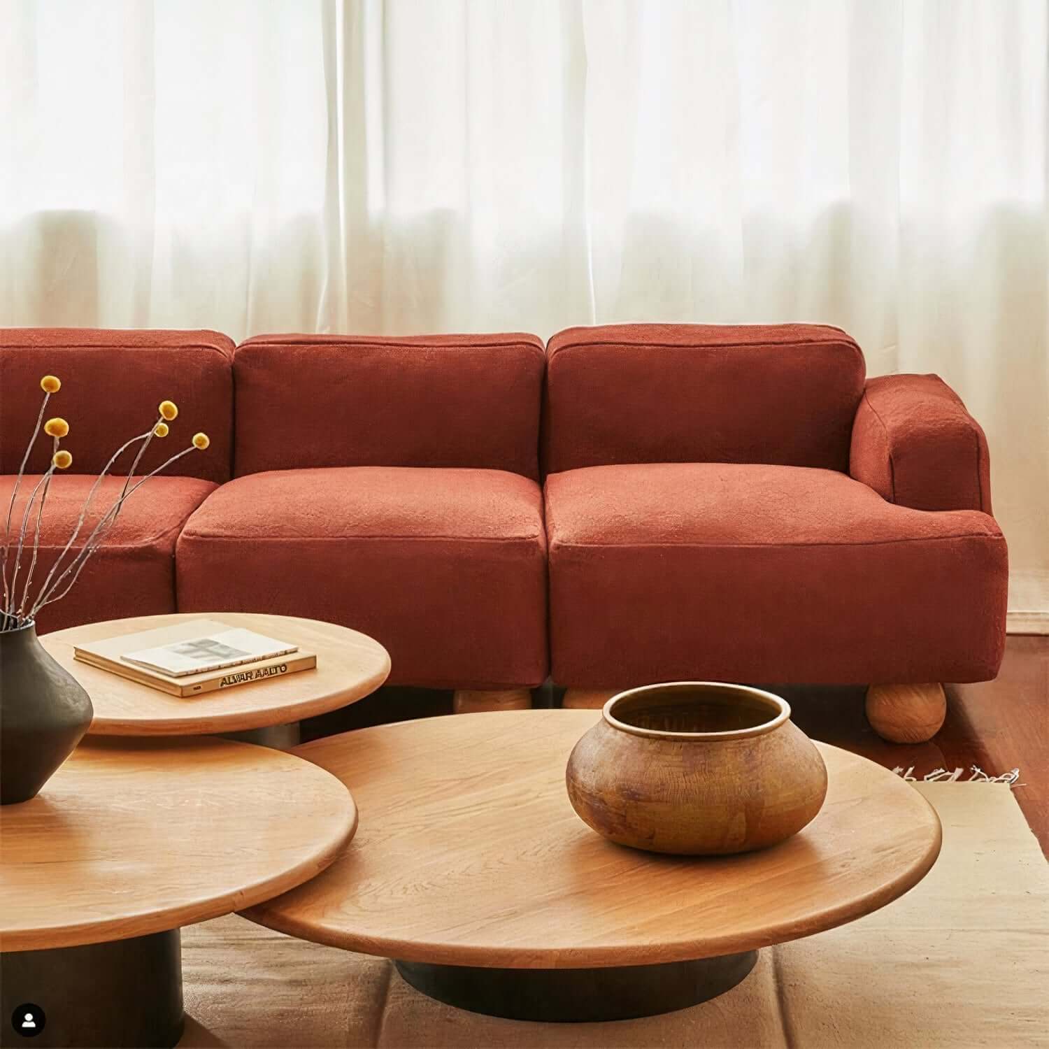 products-Ua693559ae48944d49b3ba4ef79fc9e070_750x_auto_x2_5967da64-9be3-4185-97c9-85d9db2aaee4.jpg Guinevere sofa with