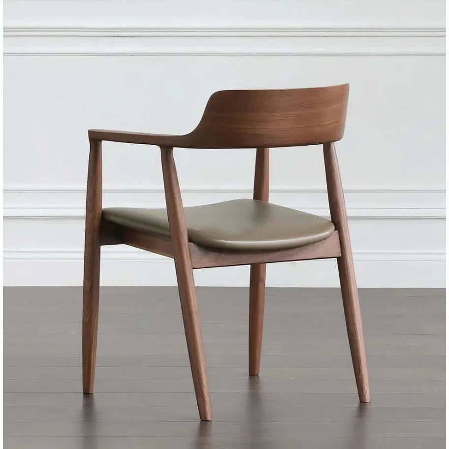 products-product-image-1941118042_750x747_auto_x2_eb8b3d04-086e-4f0e-a794-0d671f30721d.jpg Cynthia chair with beige