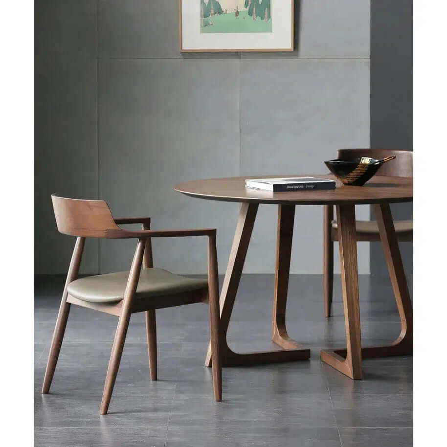 Cynthia chair with a