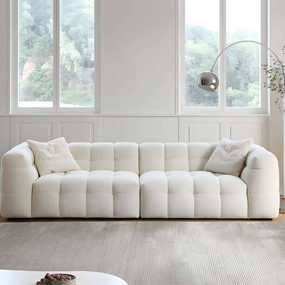 d141b7d7e7a16b08d7ad7d6f169f1ea2.jpg White tuxedo arm sofa with