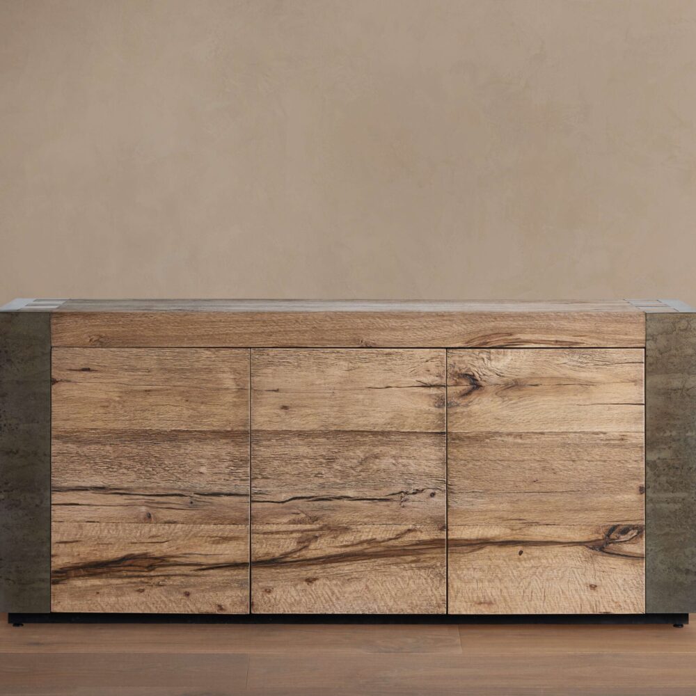 40TELL60MED_EY250709 40TELL60MED EY250709