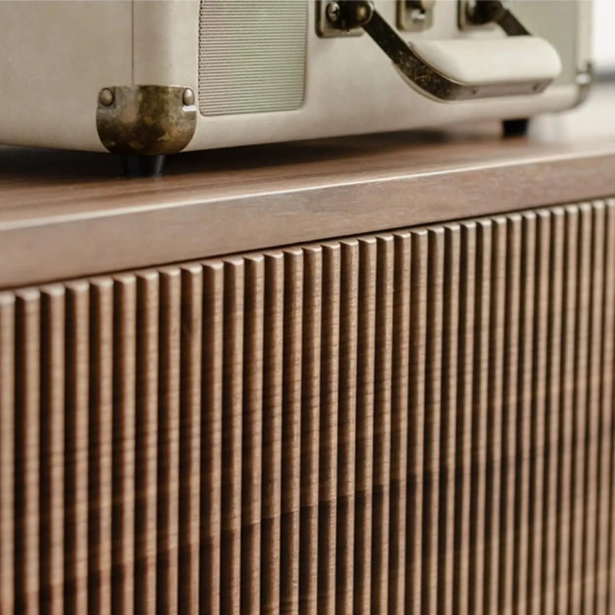 mid-century-modern-brown-wood-drawers-long-tv-stand-10_21c8094d-1f74-4f66-82cc-5dc8ceb2c141 Mid Century Modern Brown Wood Drawers Long Tv Stand 10 21c8094d 1f74 4f66 82cc 5dc8ceb2c141