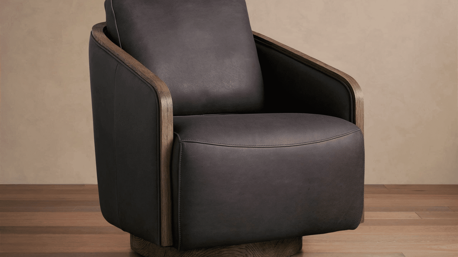 Ormau The Pomona Leather Swivel Chair