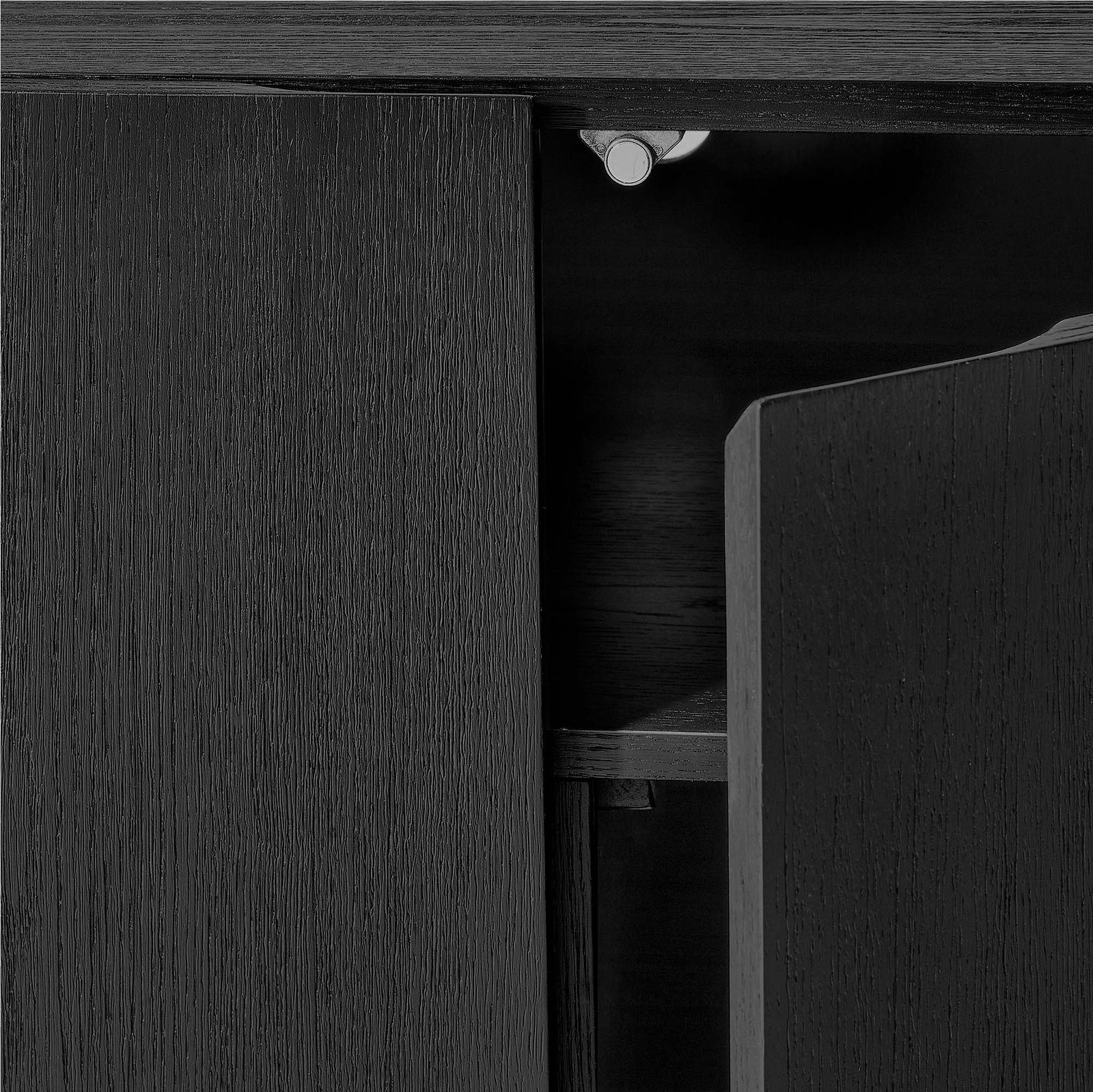 The Pascal Oak Media Console