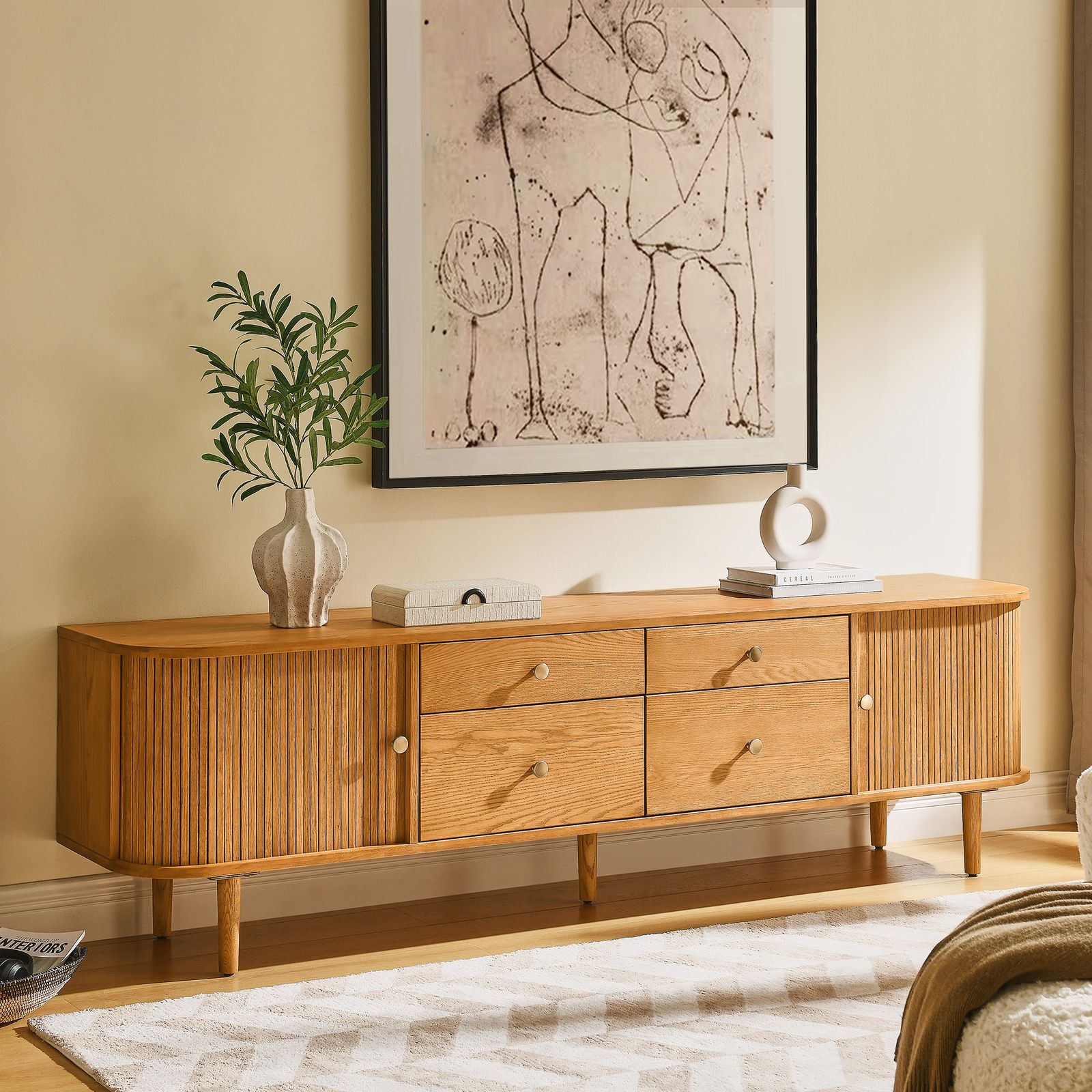 Tristan Ash Media Console