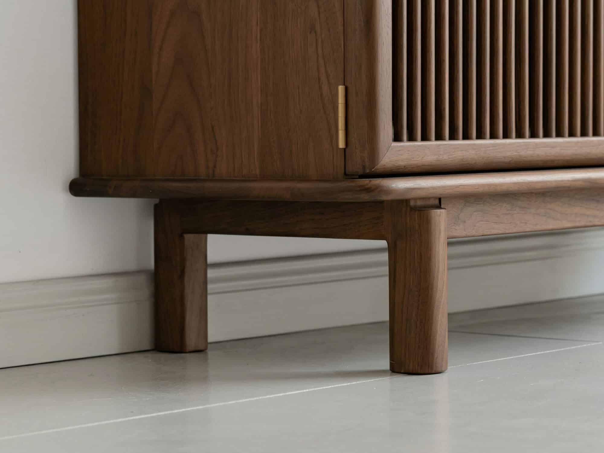 Mid-Century Modern Walnut Wood TV Stand with Cabinet - resized - 相册图 #4 Mid-Century Modern Walnut Wood TV Stand with Cabinet 相册图 #4 resized