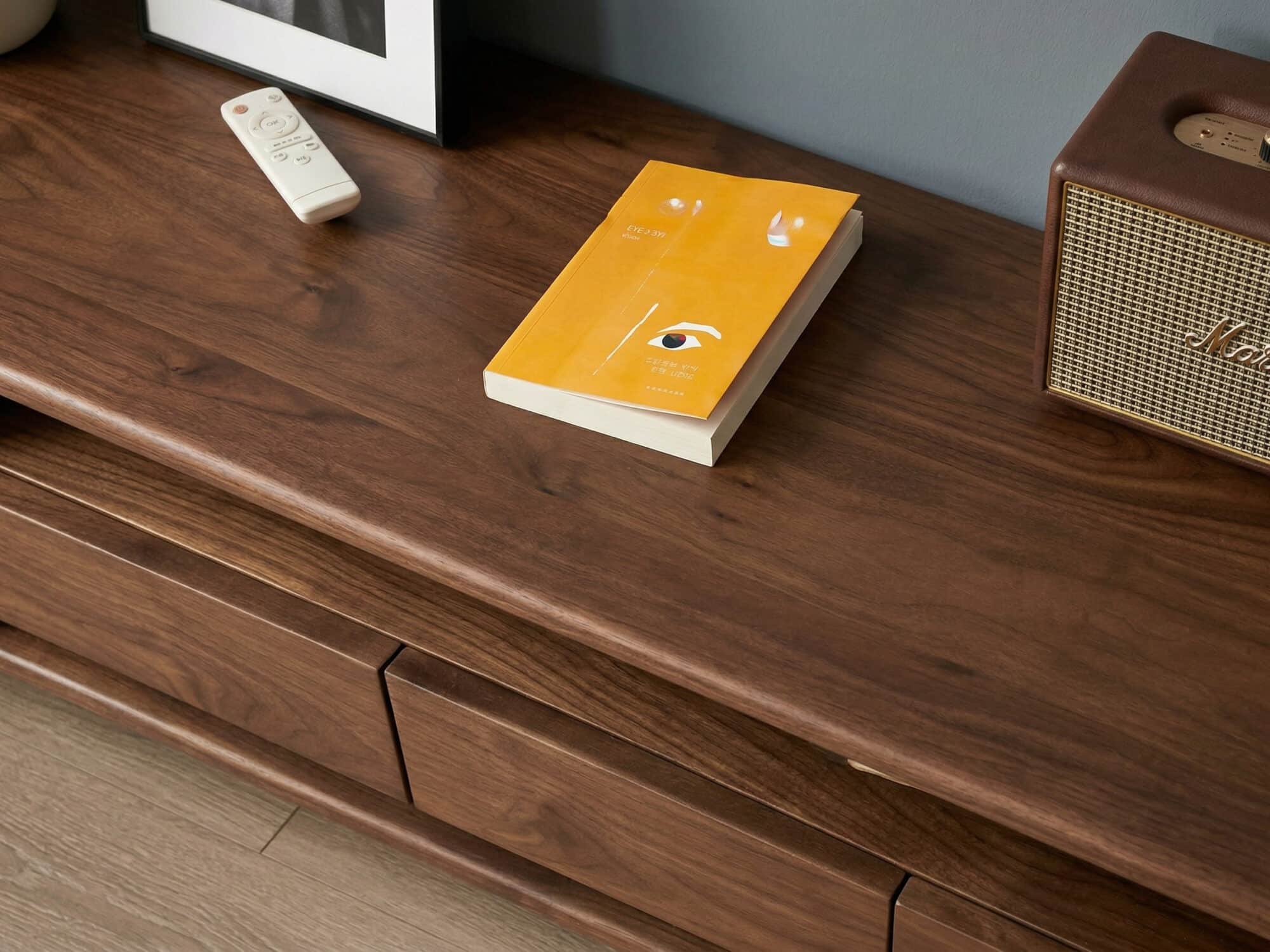 Modern Walnut Wood TV Stand with Storage Cabinets - resized - 相册图 #4 Modern Walnut Wood TV Stand with Storage Cabinets 相册图 #4 resized