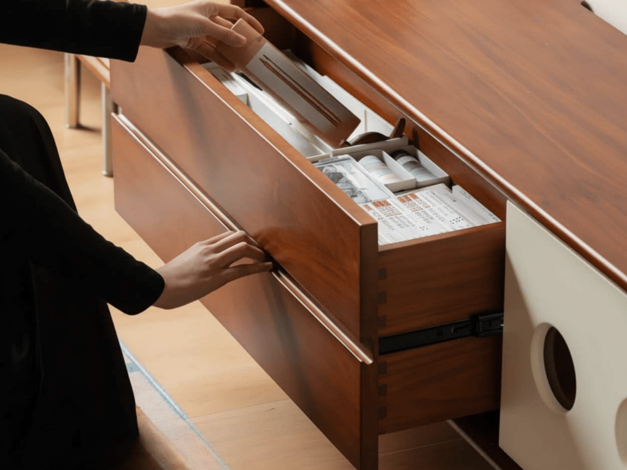 The Koda Solid Wood Console - resized - 相册图 #7 The Koda Solid Wood Console 相册图 #7 resized